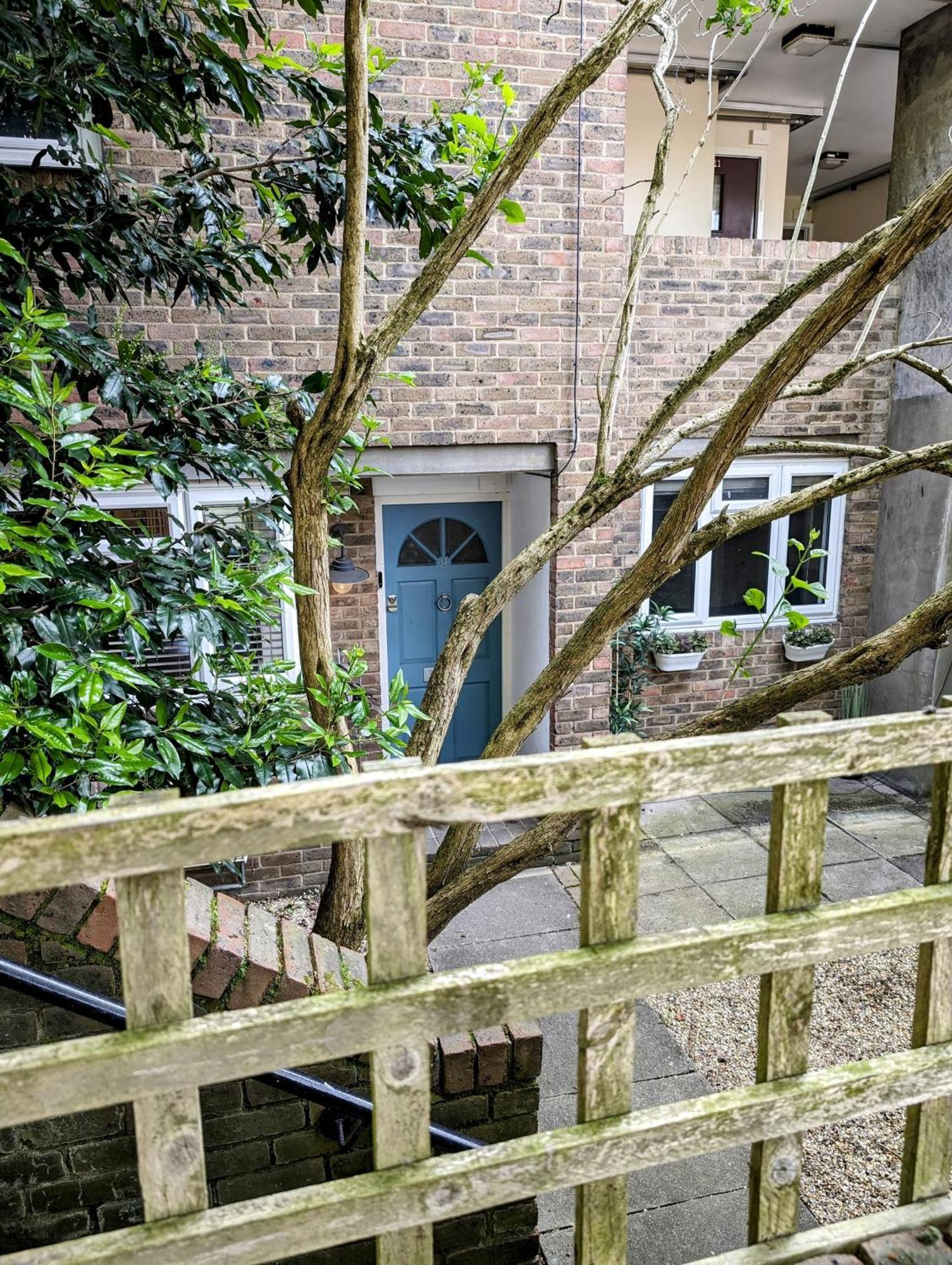 Modern Well Presented Apartment With Garden London Exterior photo